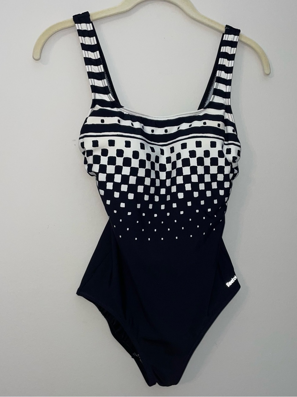 REEBOK Swimsuit Size 8 One Piece Black & White EUC